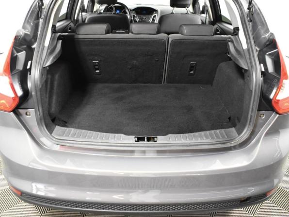 Ford Focus III с пробегом 2014 года, цена 637 100 рублей, 242737 км, хэтчбек, Автокод Объявления