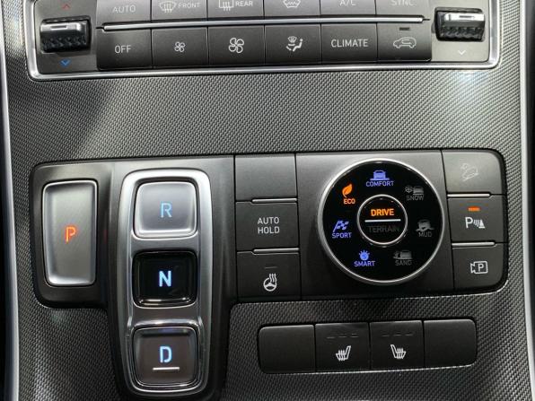 Hyundai Santa Fe IV Рестайлинг с пробегом 2022 года, цена 3 780 000 рублей, 36214 км, внедорожник, Автокод Объявления