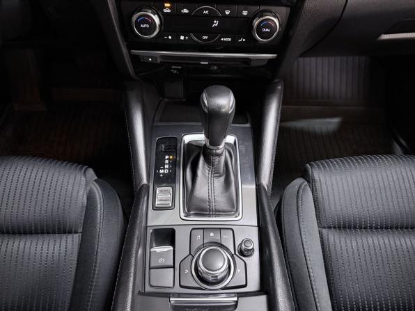 Mazda 6 III (GJ) Рестайлинг с пробегом 2016 года, цена 1 470 000 рублей, 219206 км, седан, Автокод Объявления