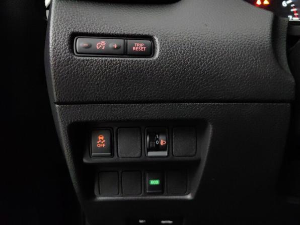 Nissan Qashqai II с пробегом 2018 года, цена 1 545 000 рублей, 140992 км, внедорожник, Автокод Объявления