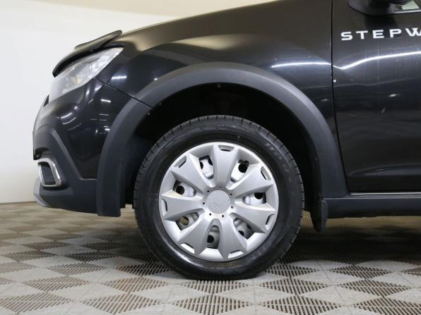Renault Logan II Рестайлинг с пробегом 2019 года, цена 645 000 рублей, 323491 км, седан, Автокод Объявления