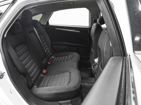 Ford Mondeo V с пробегом 2015 года, цена 1 134 000 рублей, 278152 км, седан, Автокод Объявления