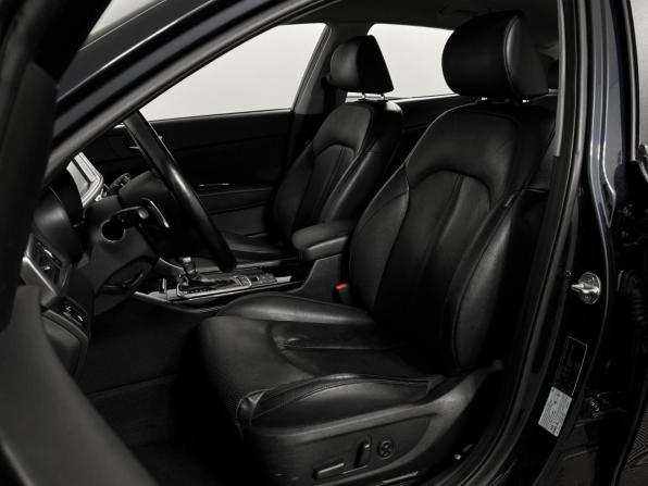 Kia Optima IV Рестайлинг с пробегом 2018 года, цена 1 985 900 рублей, 141550 км, седан, Автокод Объявления