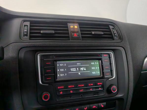 Volkswagen Jetta VI Рестайлинг с пробегом 2016 года, цена 998 000 рублей, 216148 км, седан, Автокод Объявления