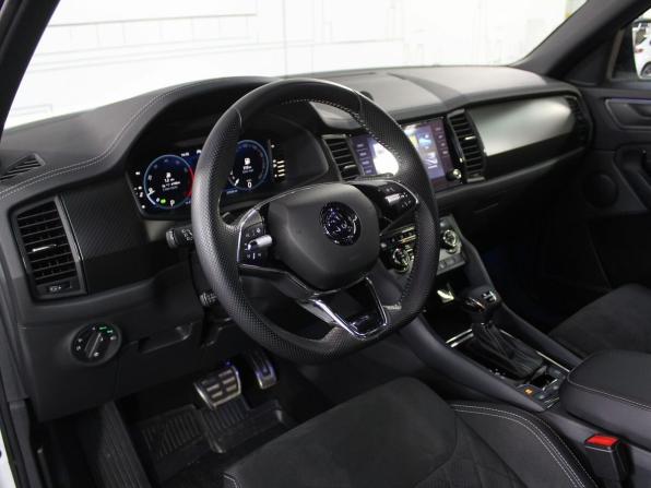 Skoda Kodiaq I Рестайлинг с пробегом 2024 года, цена 4 769 000 рублей, 27000 км, внедорожник, Автокод Объявления
