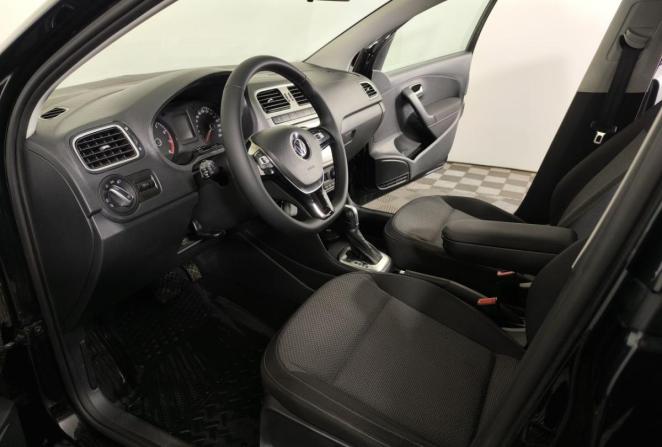 Volkswagen Polo V Рестайлинг с пробегом 2017 года, цена 1 100 000 рублей, 147491 км, седан, Автокод Объявления