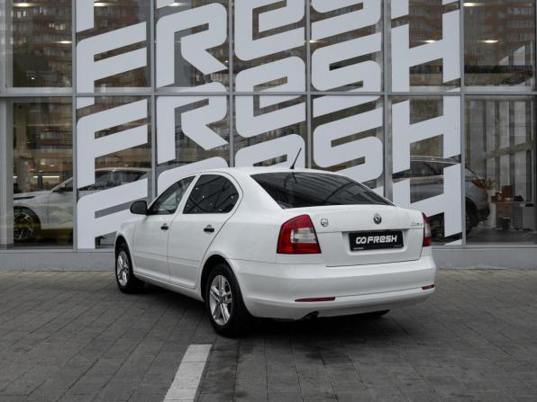 Skoda Octavia II (A5) Рестайлинг с пробегом 2011 года, цена 999 000 рублей, 221375 км, лифтбек, Автокод Объявления