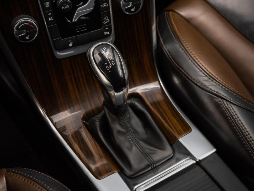 Volvo XC60 I Рестайлинг Санкт-Петербург  - изображение 20