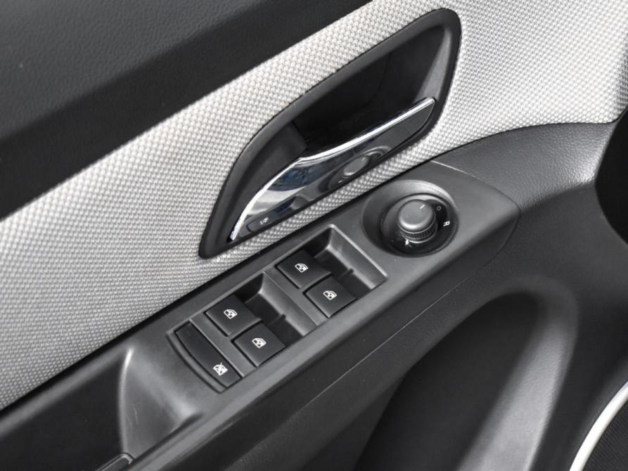 Chevrolet Cruze I Санкт-Петербург  - изображение 10