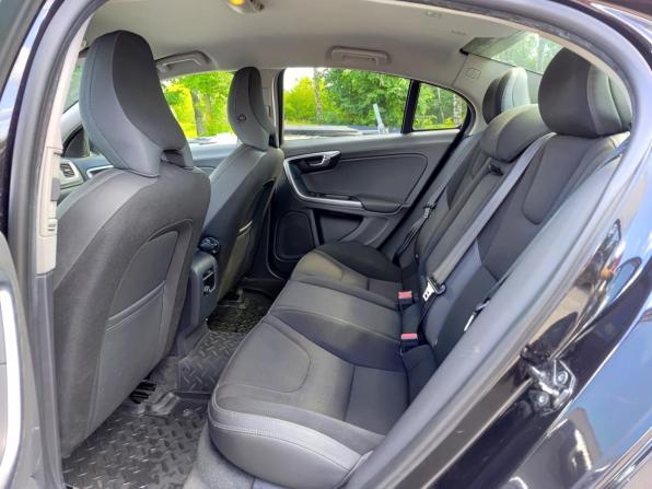 Volvo S60 II с пробегом 2010 года, цена 940 000 рублей, 243514 км, седан, Автокод Объявления