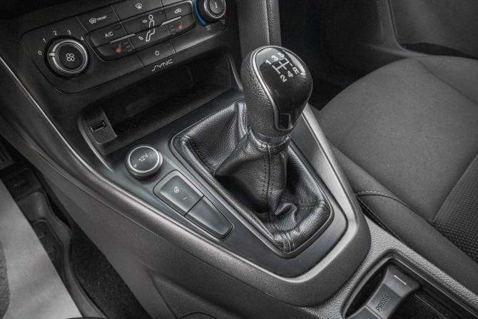 Ford Focus III Рестайлинг с пробегом 2018 года, цена 999 000 рублей, 180000 км, хэтчбек, Автокод Объявления