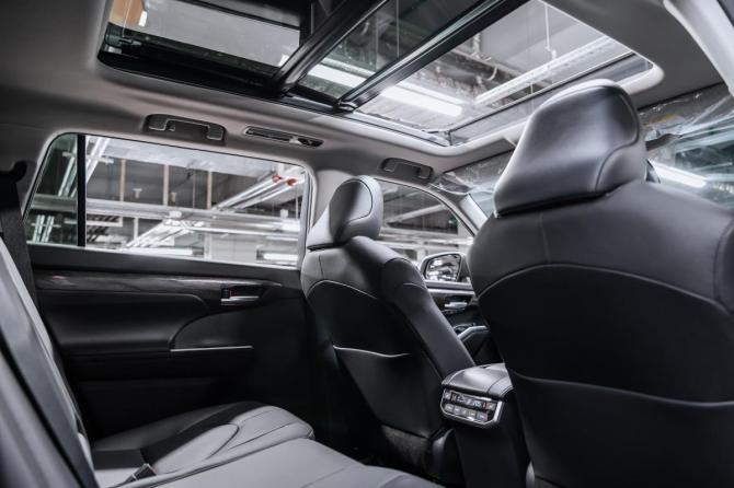 Новый Toyota Highlander IV (XU70) 2026 года, цена 5 370 000 рублей, внедорожник, Автокод Объявления
