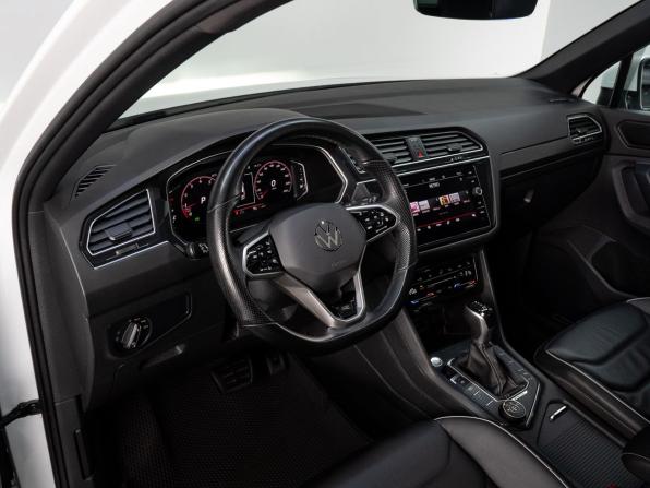 Volkswagen Tiguan II Рестайлинг с пробегом 2022 года, цена 3 490 000 рублей, 74793 км, внедорожник, Автокод Объявления