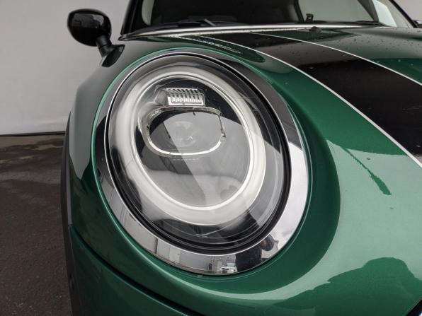 Mini Hatch III (F55/F56) Рестайлинг с пробегом 2019 года, цена 2 690 000 рублей, 86114 км, хэтчбек, Автокод Объявления