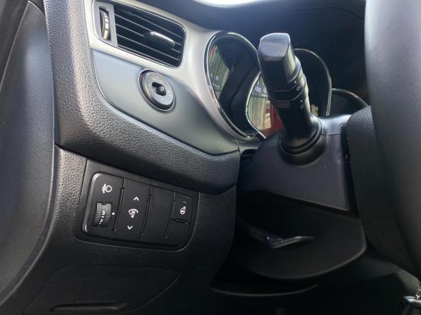Kia Ceed II с пробегом 2013 года, цена 928 000 рублей, 144003 км, хэтчбек, Автокод Объявления