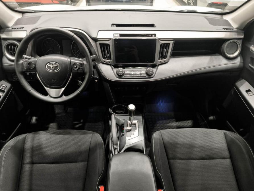 Toyota RAV4 IV (XA40) Рестайлинг Казань  - изображение 17
