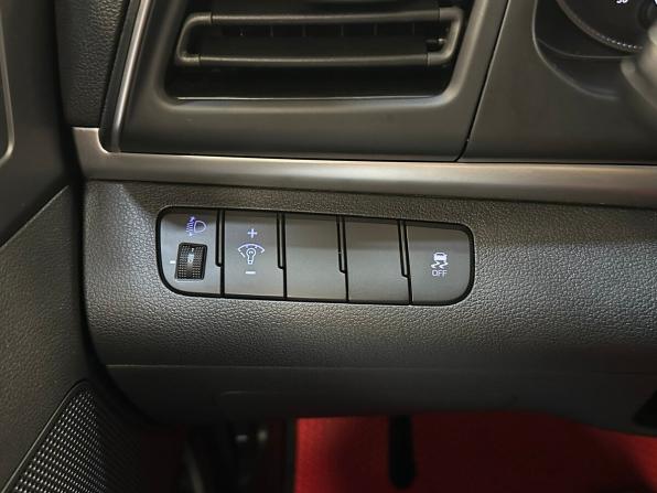 Hyundai Elantra VI (AD) Рестайлинг с пробегом 2020 года, цена 1 260 000 рублей, 167629 км, седан, Автокод Объявления