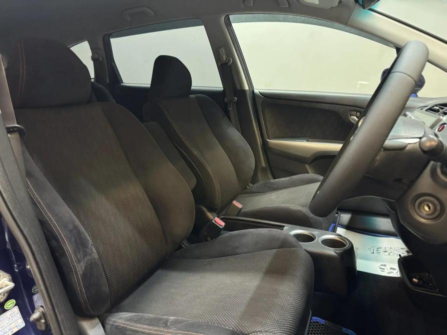 Honda Stream II Рестайлинг Красноярск  - изображение 11