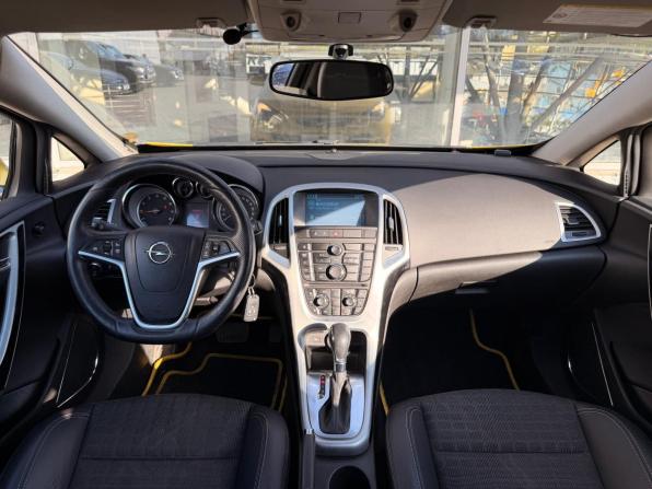 Opel Astra J Рестайлинг с пробегом 2012 года, цена 797 000 рублей, 102451 км, хэтчбек, Автокод Объявления
