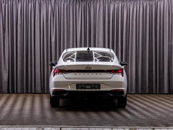 Hyundai Elantra VII (CN7) с пробегом 2022 года, цена 1 695 000 рублей, 72371 км, седан, Автокод Объявления
