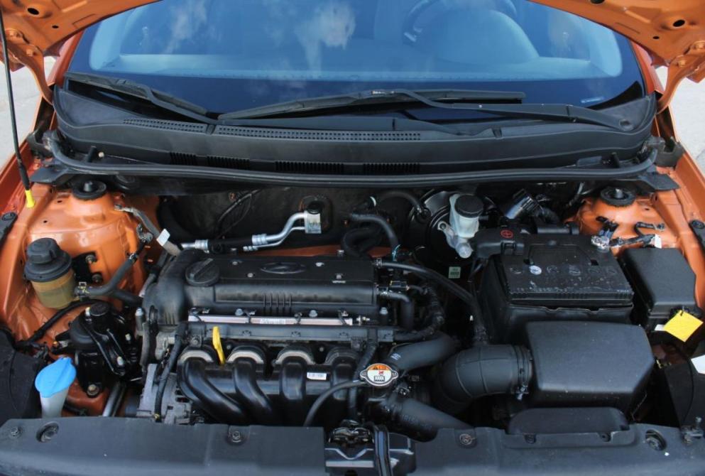Hyundai Solaris I Саратов  - изображение 12
