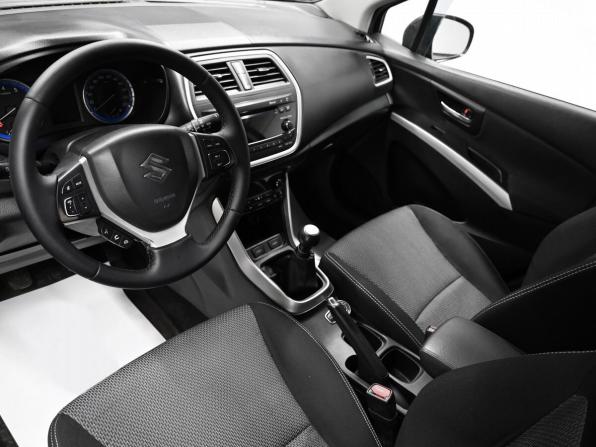 Suzuki SX4 II (S-Cross) с пробегом 2014 года, цена 795 000 рублей, 348782 км, хэтчбек, Автокод Объявления