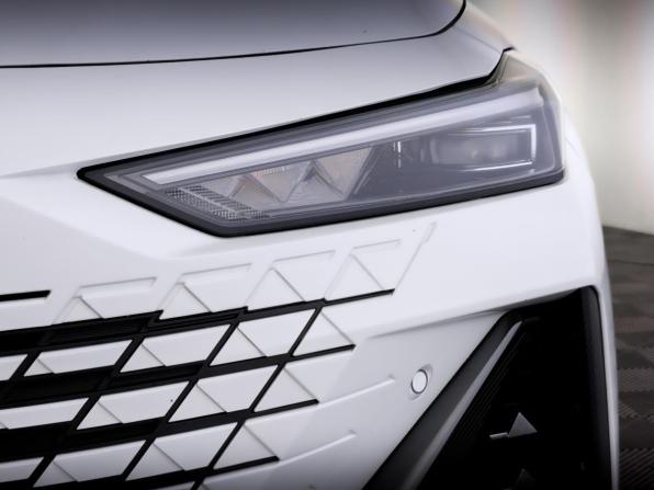 Changan UNI-V I с пробегом 2023 года, цена 2 045 000 рублей, 49815 км, лифтбек, Автокод Объявления