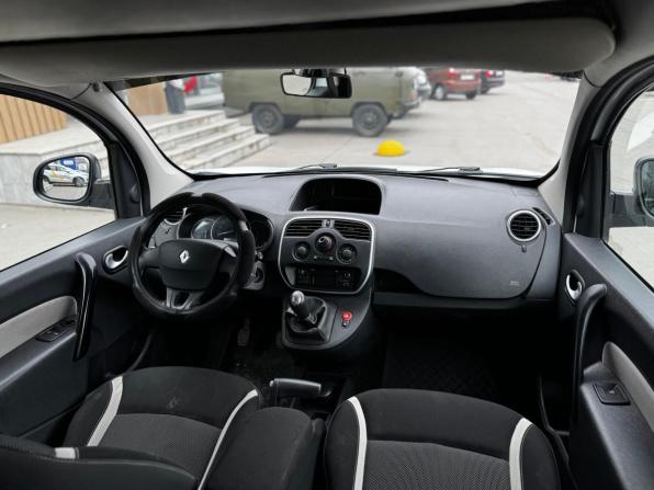 Renault Kangoo II Рестайлинг с пробегом 2013 года, цена 799 000 рублей, 112593 км, минивэн, Автокод Объявления