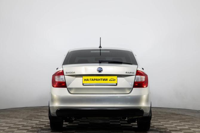 Skoda Rapid I с пробегом 2016 года, цена 1 249 000 рублей, 155000 км, лифтбек, Автокод Объявления