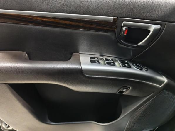 Hyundai Santa Fe II Рестайлинг с пробегом 2011 года, цена 1 177 900 рублей, 179556 км, внедорожник, Автокод Объявления