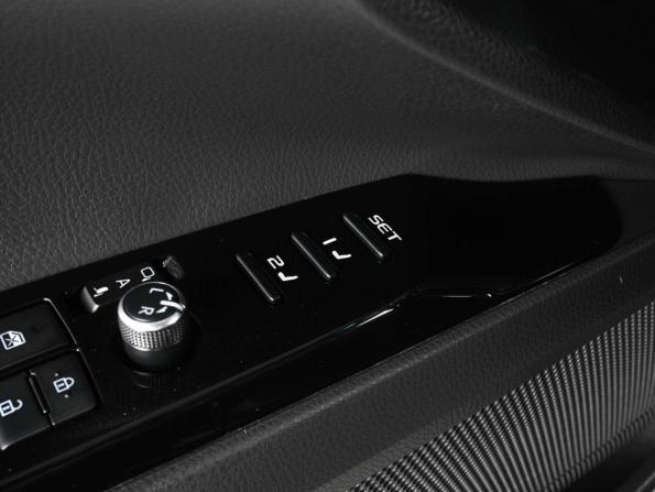 Toyota Camry VIII (XV70) Рестайлинг с пробегом 2023 года, цена 3 465 000 рублей, 71731 км, седан, Автокод Объявления
