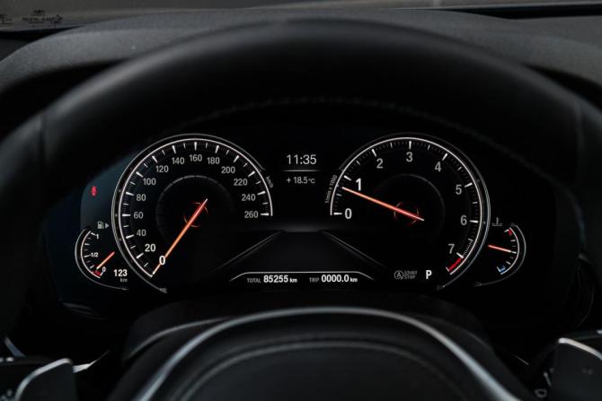 BMW 5 серии VII (G30/G31/G38) с пробегом 2018 года, цена 4 330 000 рублей, 85254 км, седан, Автокод Объявления