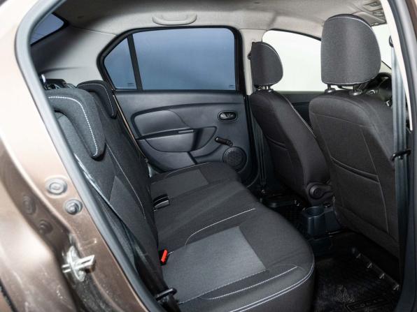Renault Logan II Рестайлинг с пробегом 2022 года, цена 1 160 000 рублей, 112436 км, седан, Автокод Объявления