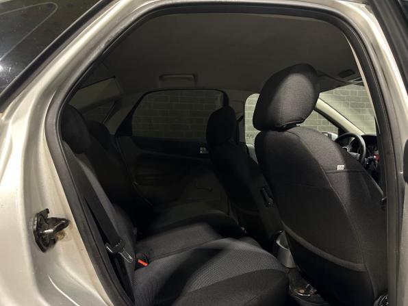 Ford Focus II Рестайлинг с пробегом 2008 года, цена 450 000 рублей, 400000 км, седан, Автокод Объявления