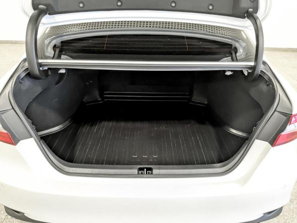 Toyota Camry VIII (XV70) с пробегом 2020 года, цена 3 240 000 рублей, 62873 км, седан, Автокод Объявления
