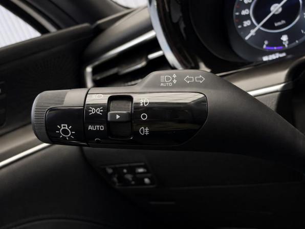 Kia K5 III с пробегом 2021 года, цена 3 090 000 рублей, 53433 км, седан, Автокод Объявления