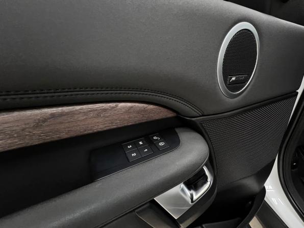 Land Rover Discovery V с пробегом 2018 года, цена 4 700 000 рублей, 66488 км, внедорожник, Автокод Объявления