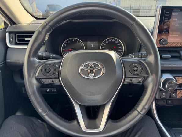 Toyota RAV4 V (XA50) с пробегом 2021 года, цена 3 100 000 рублей, 48084 км, внедорожник, Автокод Объявления