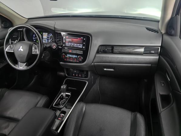 Mitsubishi Outlander III Рестайлинг 2 с пробегом 2018 года, цена 2 298 000 рублей, 186000 км, внедорожник, Автокод Объявления