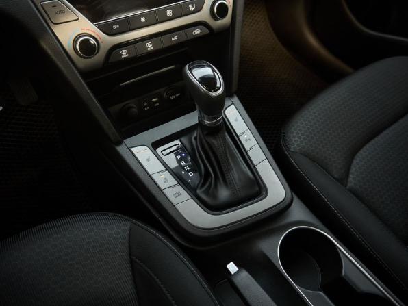 Hyundai Elantra VI (AD) Рестайлинг с пробегом 2018 года, цена 1 730 000 рублей, 93025 км, седан, Автокод Объявления