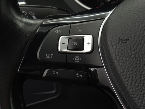 Volkswagen Tiguan II с пробегом 2020 года, цена 2 365 000 рублей, 71000 км, внедорожник, Автокод Объявления