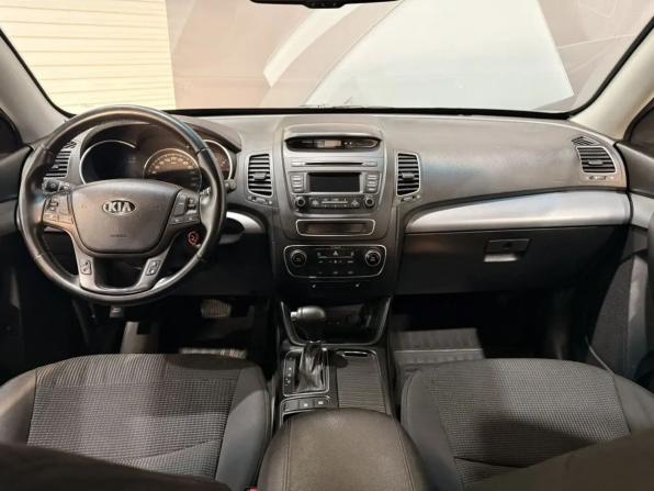 Kia Sorento II Рестайлинг с пробегом 2013 года, цена 1 520 000 рублей, 196000 км, внедорожник, Автокод Объявления
