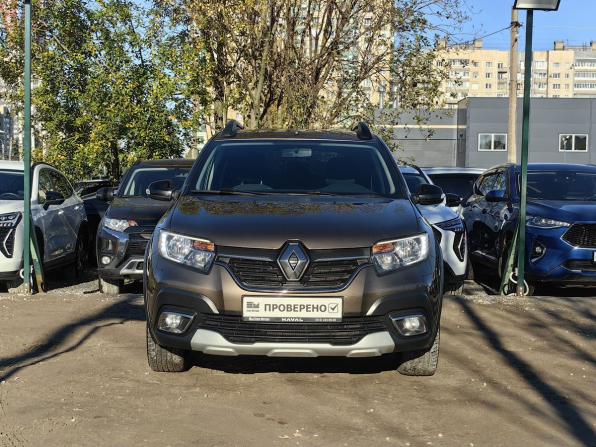 Renault Sandero II Рестайлинг с пробегом 2019 года, цена 1 229 000 рублей, 90100 км, хэтчбек, Автокод Объявления