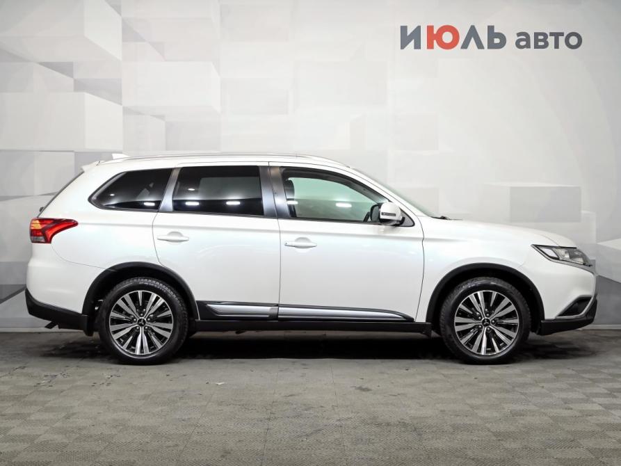 Mitsubishi Outlander III Рестайлинг 3 Екатеринбург  - изображение 9