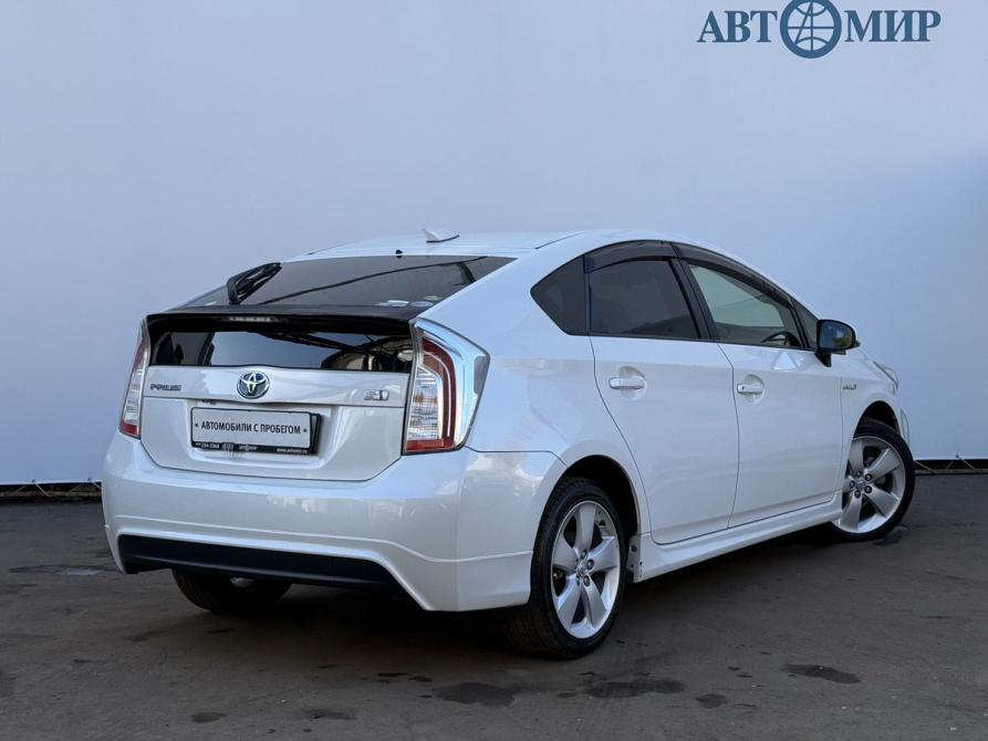 Toyota Prius III Рестайлинг (XW30) Москва  - изображение 5
