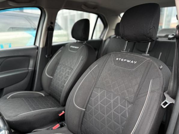 Renault Logan II Рестайлинг с пробегом 2019 года, цена 855 000 рублей, 156955 км, седан, Автокод Объявления