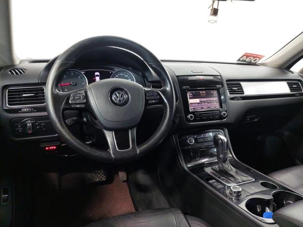 Volkswagen Touareg II с пробегом 2012 года, цена 1 650 000 рублей, 331500 км, внедорожник, Автокод Объявления
