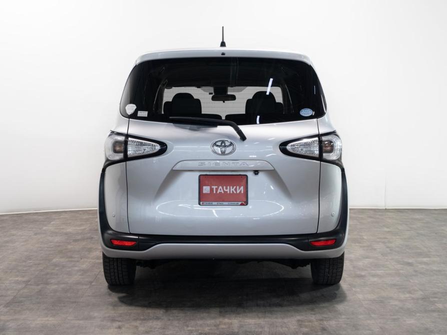 Toyota Sienta II Чита  - изображение 4