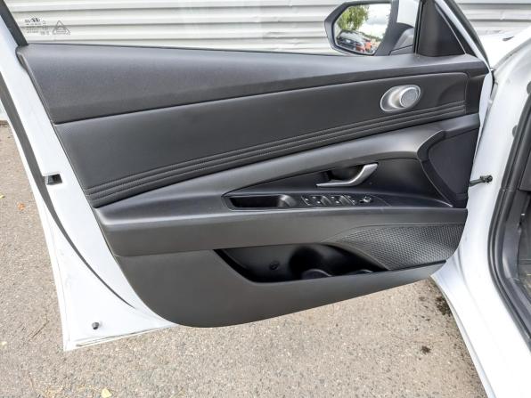 Hyundai Elantra VII (CN7) с пробегом 2022 года, цена 1 960 000 рублей, 70157 км, седан, Автокод Объявления