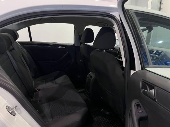Volkswagen Jetta VI Рестайлинг с пробегом 2018 года, цена 1 495 000 рублей, 174471 км, седан, Автокод Объявления